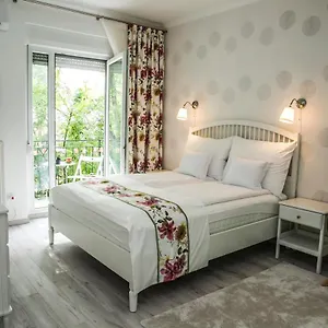 Tiare Lux Szeged
